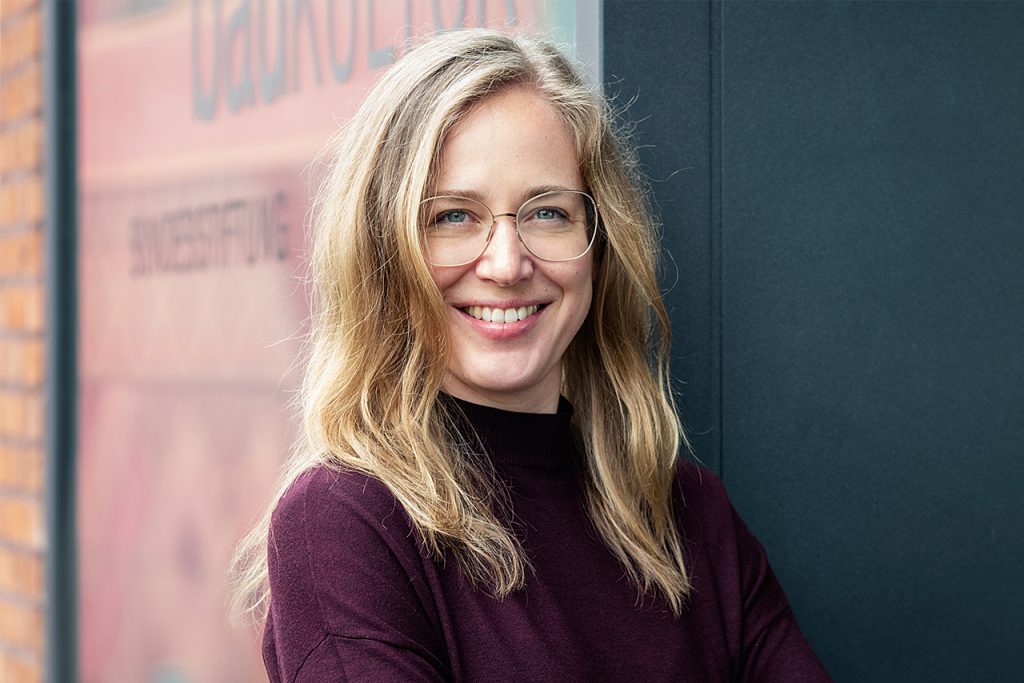 Dieses Bild zeigt Inga Glander, Projektleitung Baukulturbericht bei der Bundesstiftung Baukultur.